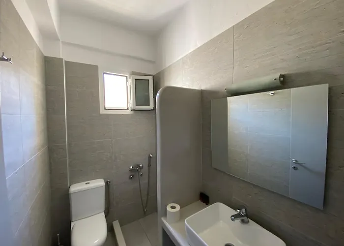 Deep Blue & Aparthotel Mylopotas